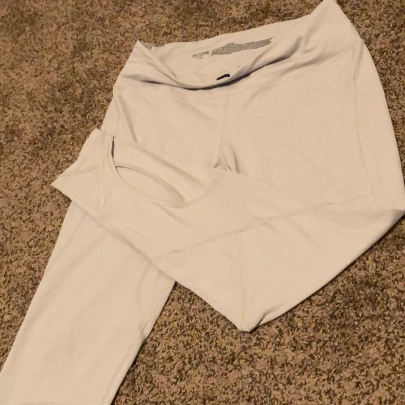 VSX | grey ankle length leggings cutout large - Picture 2 of 3